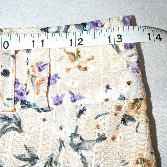 NWT Lovers + Friends | Jill Mini Eyelet Skirt in Peach Ditsy Floral | Size Small - Picture 9 of 10